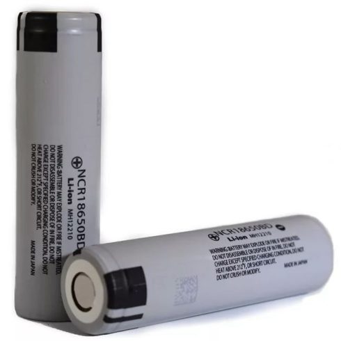 Panasonic 18650 3.7V 3180mAh Li-ion akkumulátor (átmérő: 18.35mm, hossz.: 65mm)